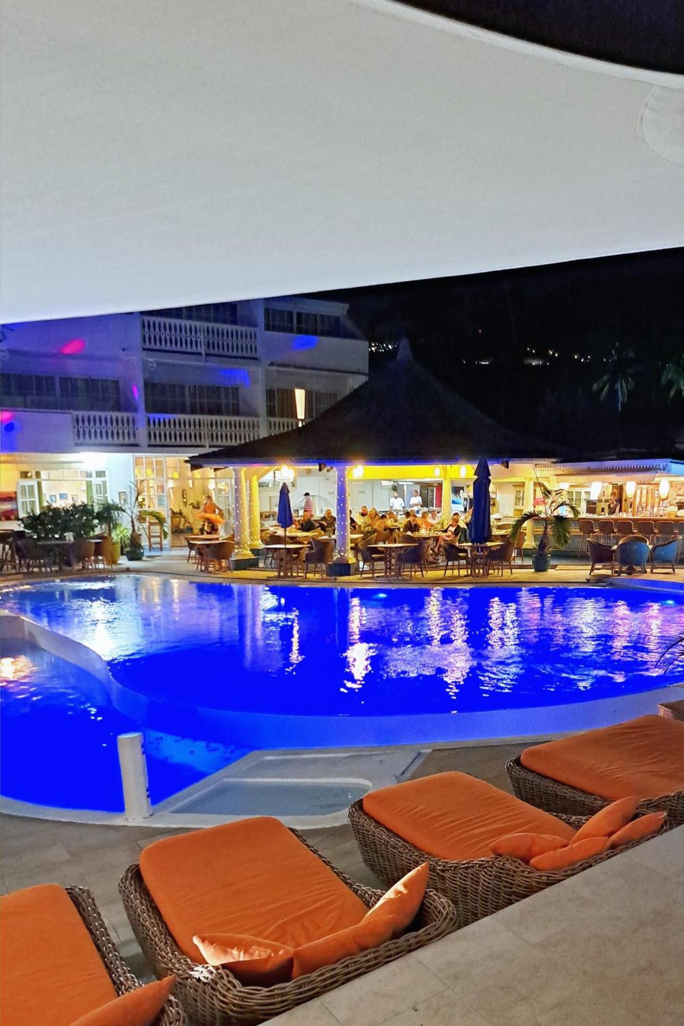 Le Nautile Beachfront Сен Жилс ле Бен Екстериор снимка